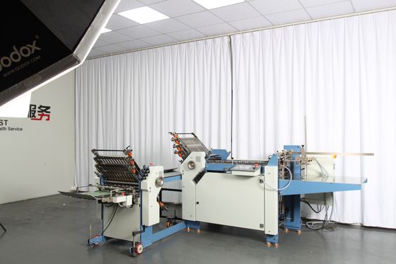 380V A3 die Machine, Handelspapieromslag met Hoge Prestatiesvoeder vouwen