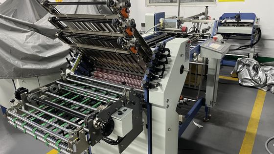 Het Document die van de touch screencontrole A3 Machine voor Farmaceutische Drukindustrie vouwen