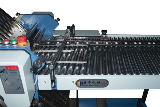 Kleine A3-formaat blad kruisvouw papier vouwmachine handleiding brochure folder