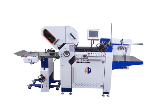 Automatische A3-papiermap voor het vouwen van commerciële pamfletten